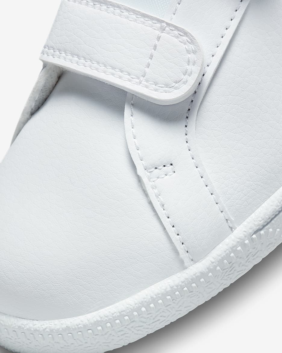 Nike court royale scratch online